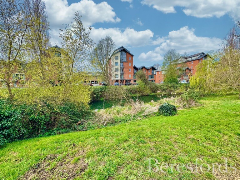 Images for Victoria Chase, Colchester, Essex, CO1