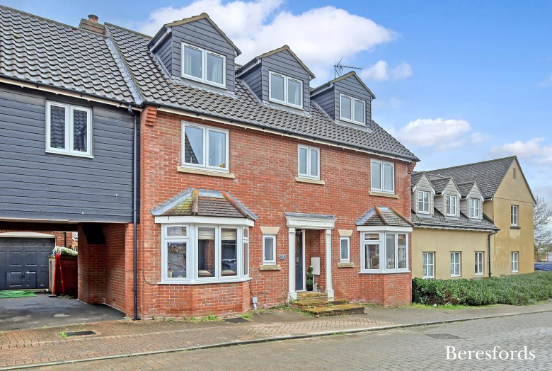 Click the photo for more details of Hallett Road, Flitch Green, Dunmow, Essex, CM6