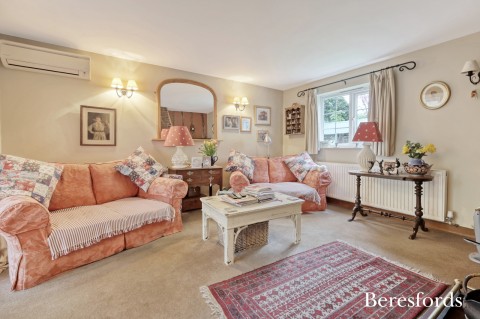 Click the photo for more details of Duton Hill, Dunmow, Essex, CM6