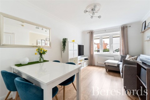 Click the photo for more details of Almond Road, Dunmow, Essex, CM6