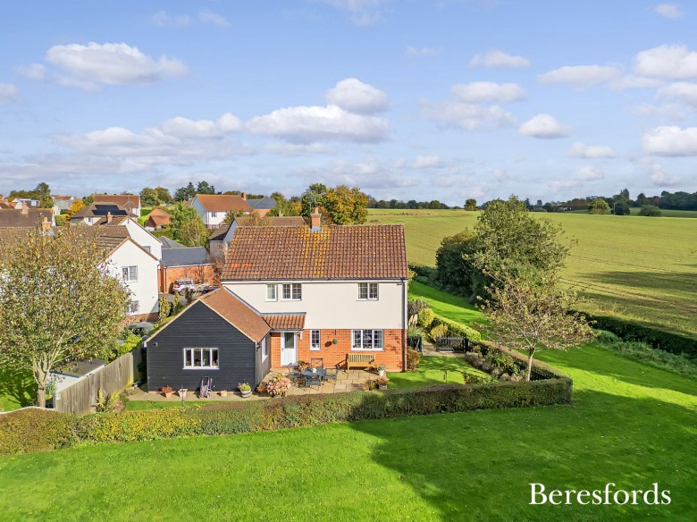 Click the photo for more details of Brocks Mead, Great Easton, Dunmow, Essex, CM6