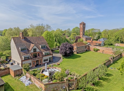 Click the photo for more details of Easton Lodge, Little Easton, Dunmow, Essex, CM6