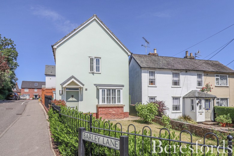 Click the photo for more details of Barley Lane, Dunmow, Essex, CM6