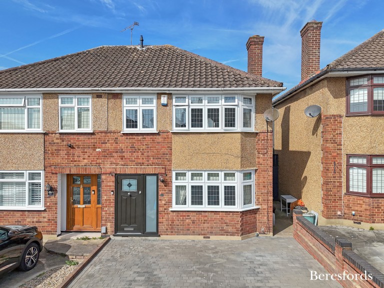 Images for Glenton Way, Rise Park, Romford, RM1