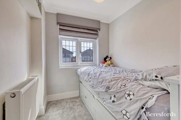 Images for Glenton Way, Rise Park, Romford, RM1