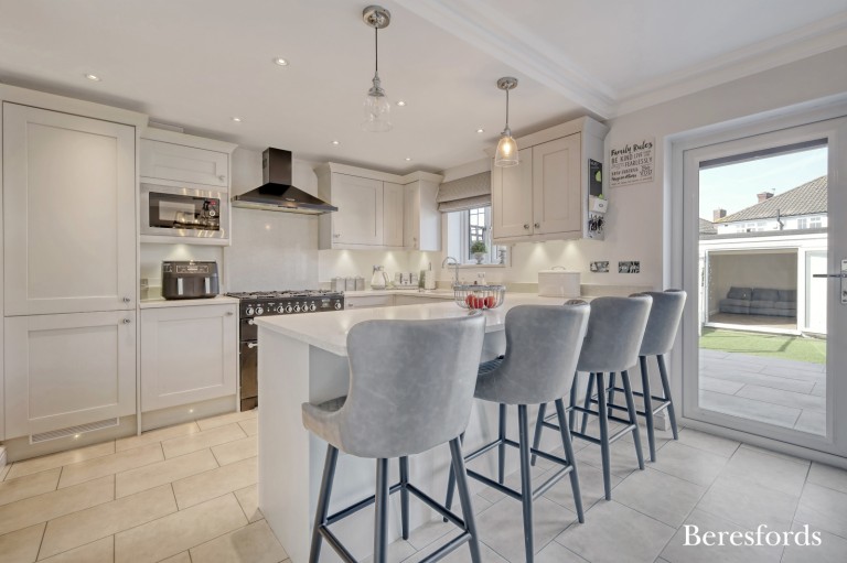 Images for Glenton Way, Rise Park, Romford, RM1