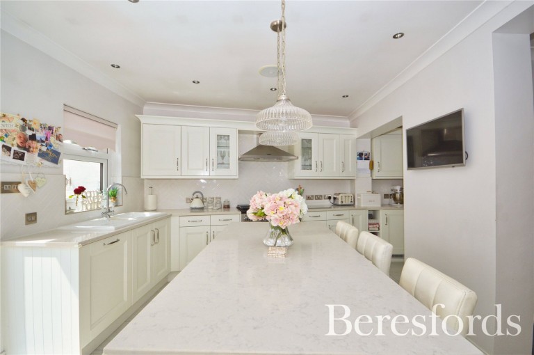 Images for Park End Road, Romford, RM1