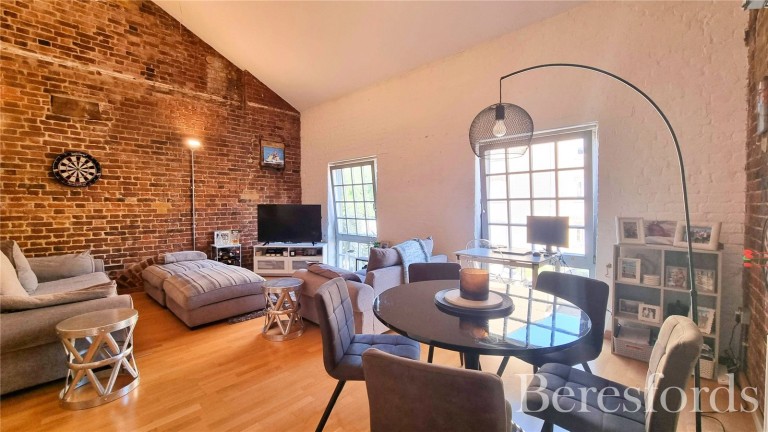 Images for South Block, The Railstore, Gidea Park, RM2