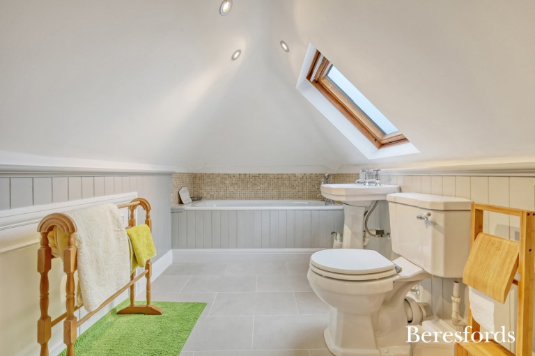 Images for Parkland Avenue, Romford, RM1