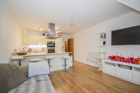 Click the photo for more details of Challis Court, 1a Oaklands Avenue, Romford, RM1