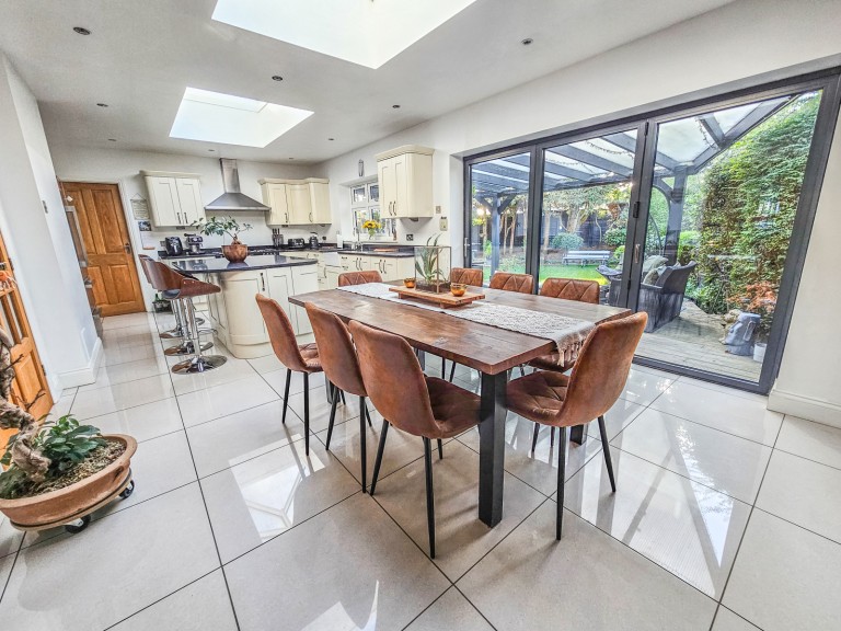 Images for Helmsdale Close, Rise Park, RM1