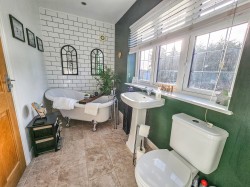 Images for Helmsdale Close, Rise Park, RM1