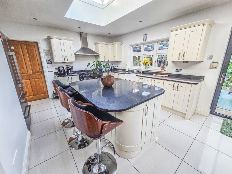 Images for Helmsdale Close, Rise Park, RM1