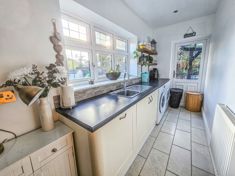 Images for Helmsdale Close, Rise Park, RM1