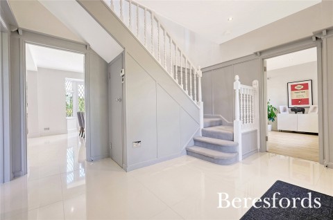 Click the photo for more details of Broadway, Gidea Park, Romford, RM2