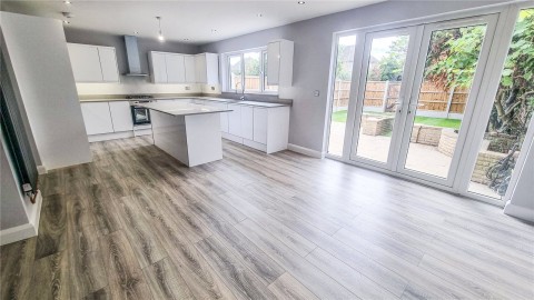 Click the photo for more details of Essex Road, Romford, RM7