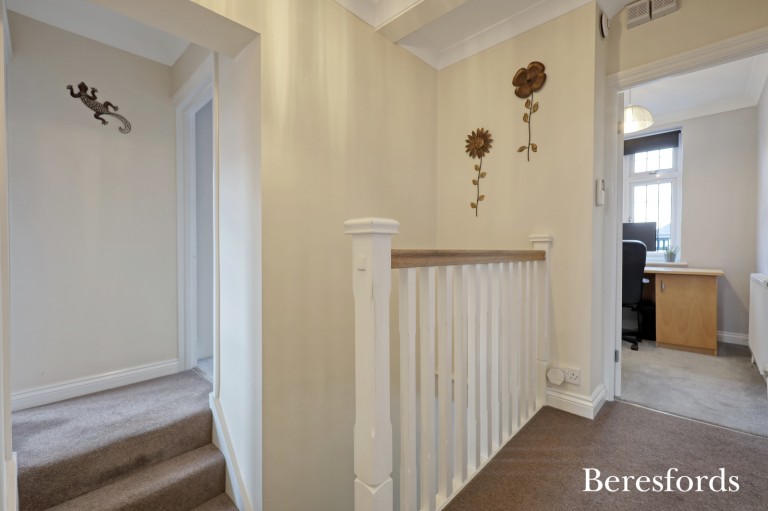 Images for Clunas Gardens, Gidea Park, RM2