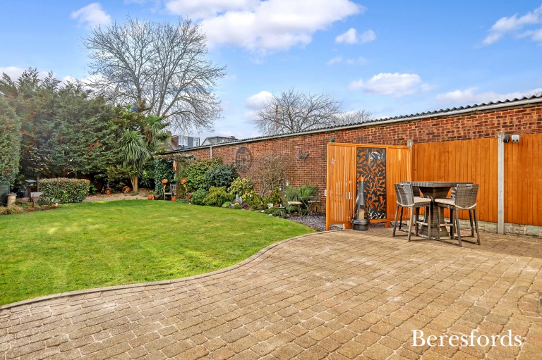 Images for Clunas Gardens, Gidea Park, RM2