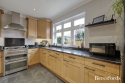 Images for Clunas Gardens, Gidea Park, RM2