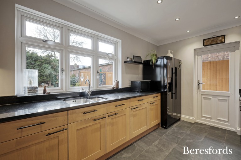 Images for Clunas Gardens, Gidea Park, RM2