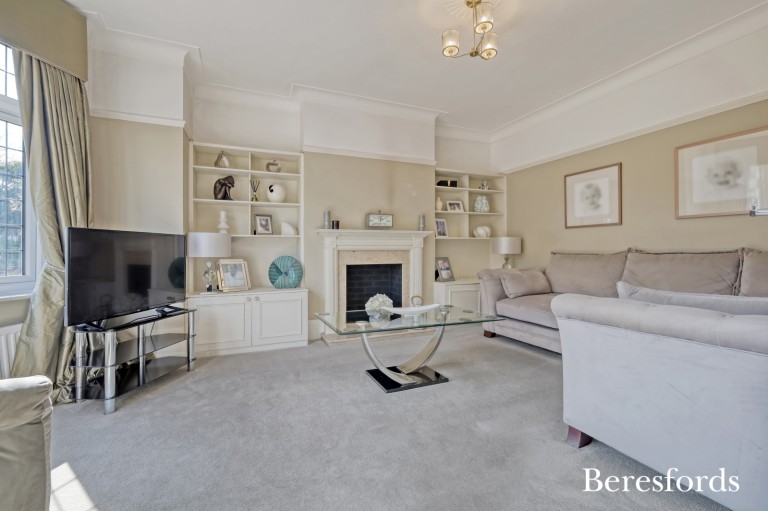 Images for Main Road, Gidea Park, RM2