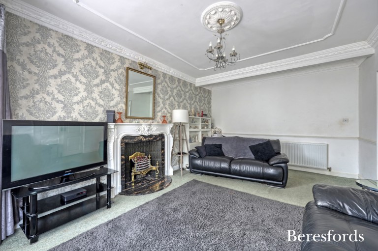 Images for Lower Bedfords Road, Romford, RM1