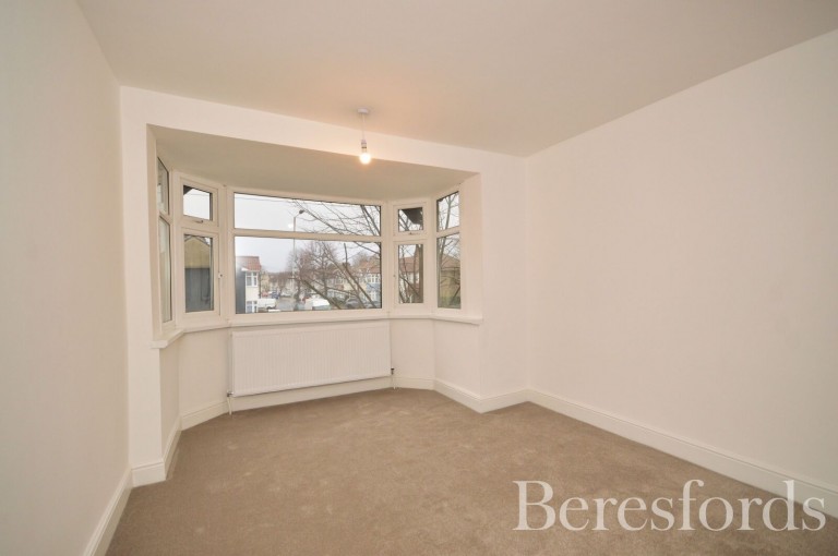 Images for Thurloe Gardens, Romford, RM1