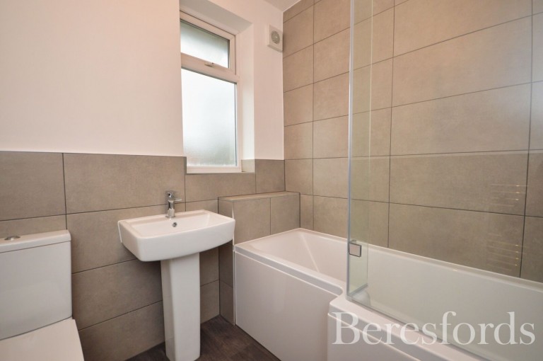 Images for Thurloe Gardens, Romford, RM1