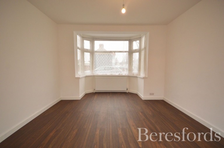 Images for Thurloe Gardens, Romford, RM1