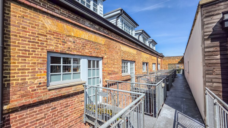 Images for North Block, The Railstore, Gidea Park, RM2