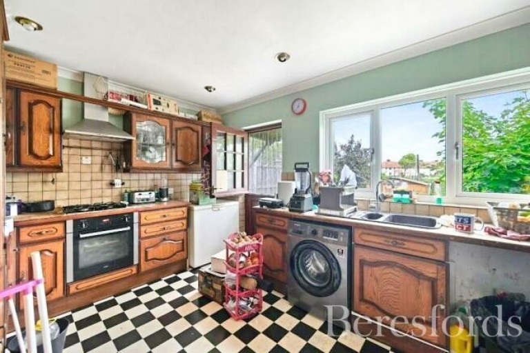 Images for Treswell Road, Dagenham, RM9