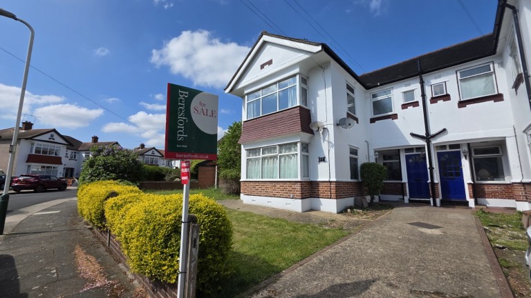 Images for Tudor Drive, Gidea Park, RM2