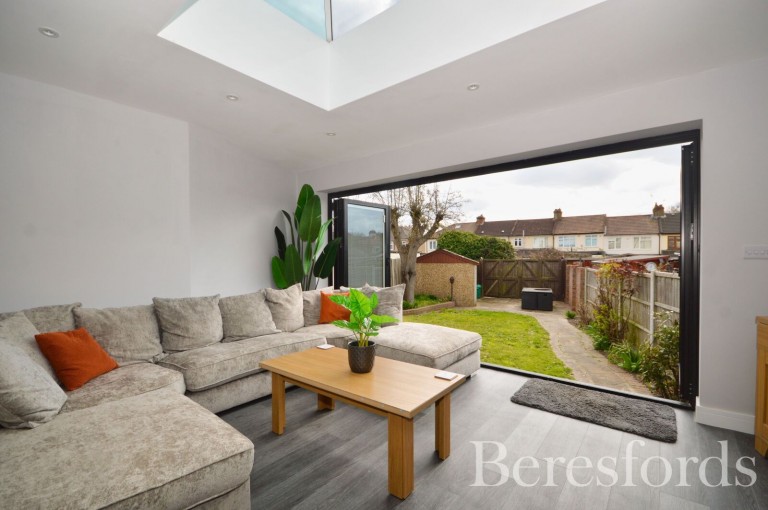 Images for Laurel Crescent, Romford, RM7