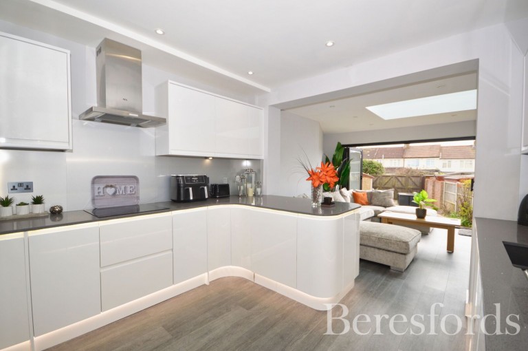 Images for Laurel Crescent, Romford, RM7