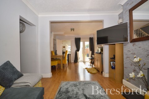 Click the photo for more details of Clydesdale Road, Hornchurch, RM11