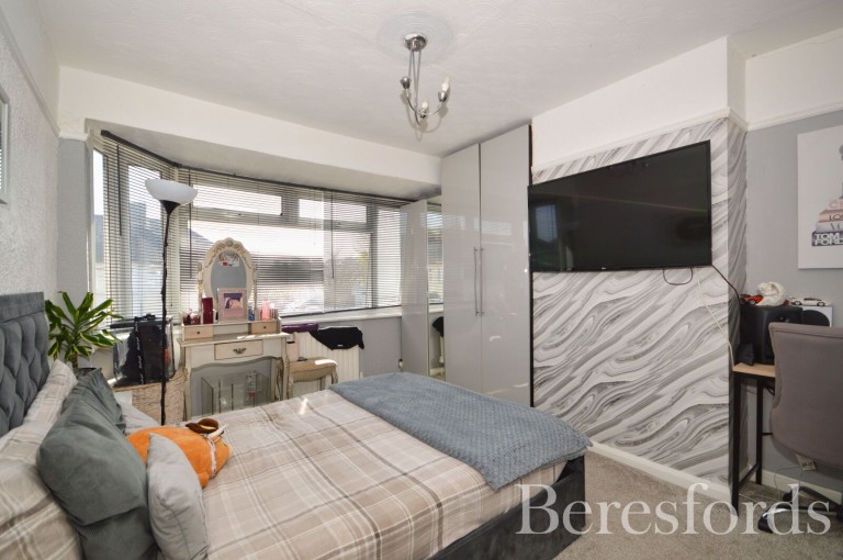 Images for Fourth Avenue, Romford, RM7