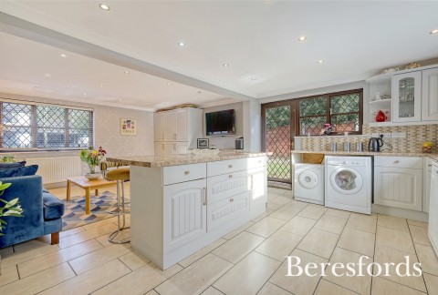 Click the photo for more details of Fox Hatch, Kelvedon Hatch, Brentwood, Essex, CM15