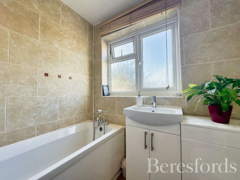 Images for Wiltshire Avenue, Hornchurch, Essex, RM11