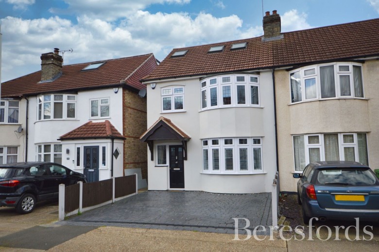 Click the photo for more details of Seymer Road, Romford, RM1