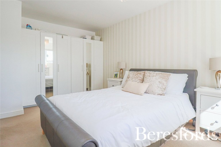 Images for Hurstlands Close, Hornchurch, RM11