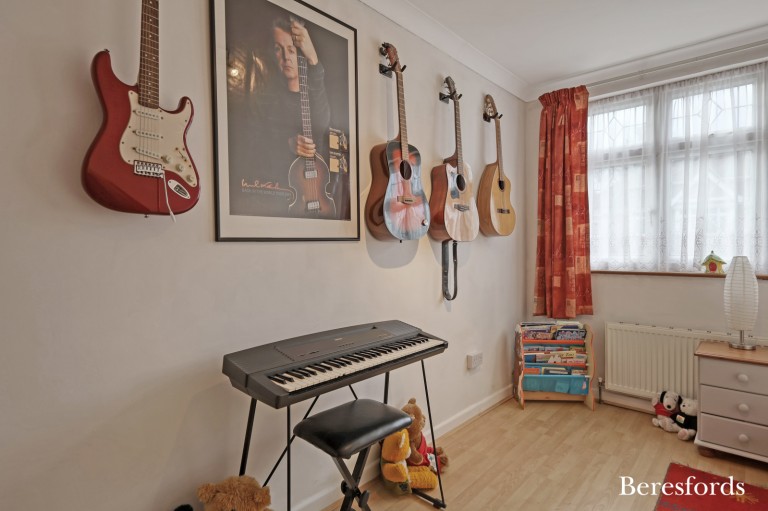 Images for Highfield Road, Hornchurch, RM12