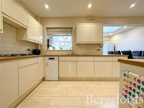 Click the photo for more details of Lyndhurst Drive, Hornchurch, RM11