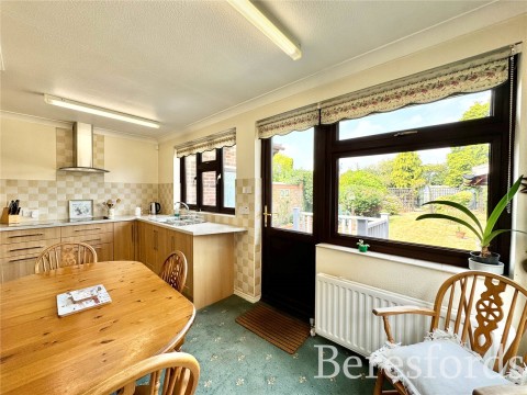 Click the photo for more details of Farm Road, Rainham, RM13