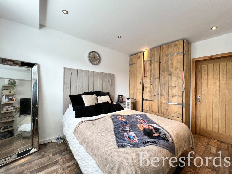 Images for Chestnut Avenue, Hornchurch, RM12