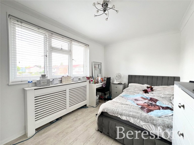 Images for Chestnut Avenue, Hornchurch, RM12