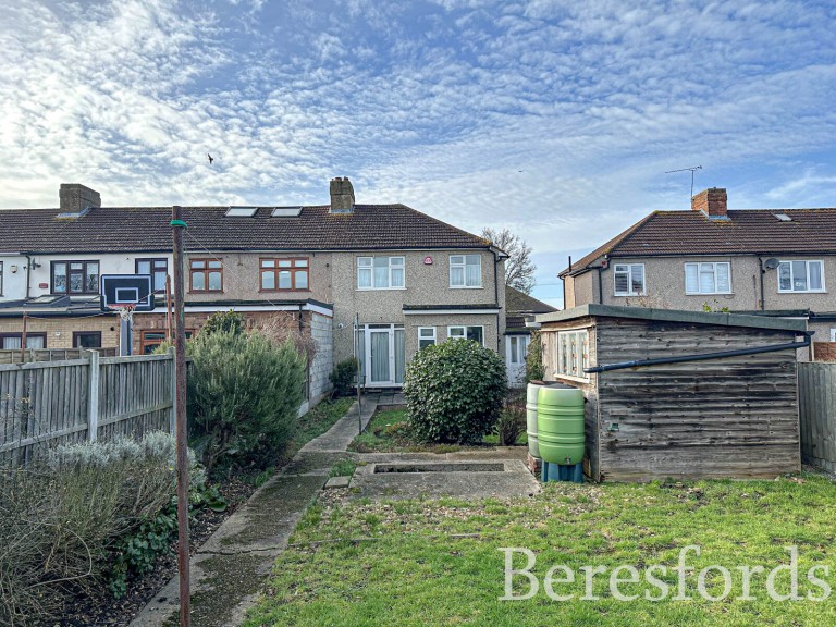 Images for Saunton Road, Hornchurch, RM12