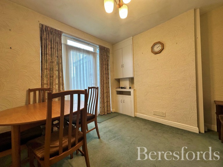 Images for Saunton Road, Hornchurch, RM12