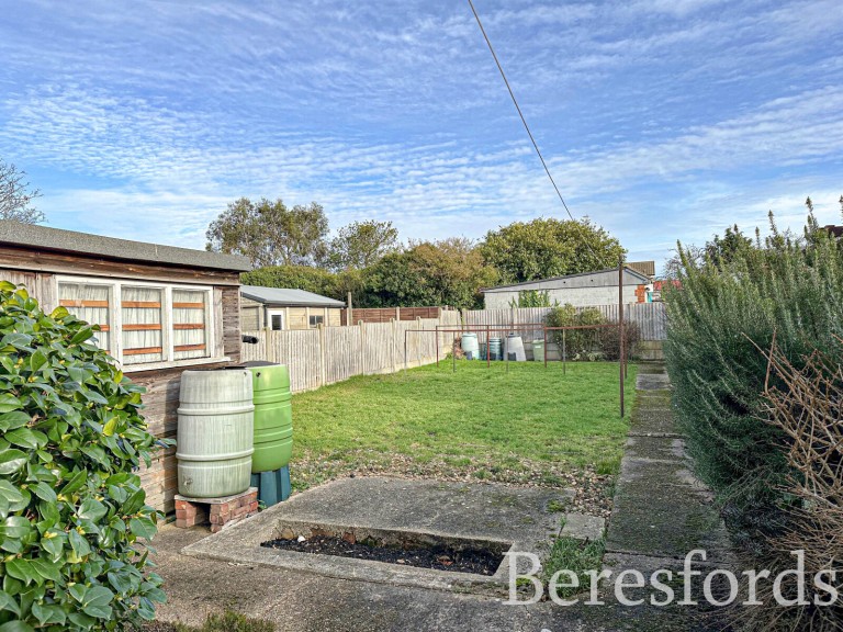 Images for Saunton Road, Hornchurch, RM12