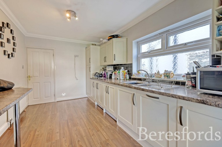 Images for Eyhurst Avenue, Hornchurch, RM12