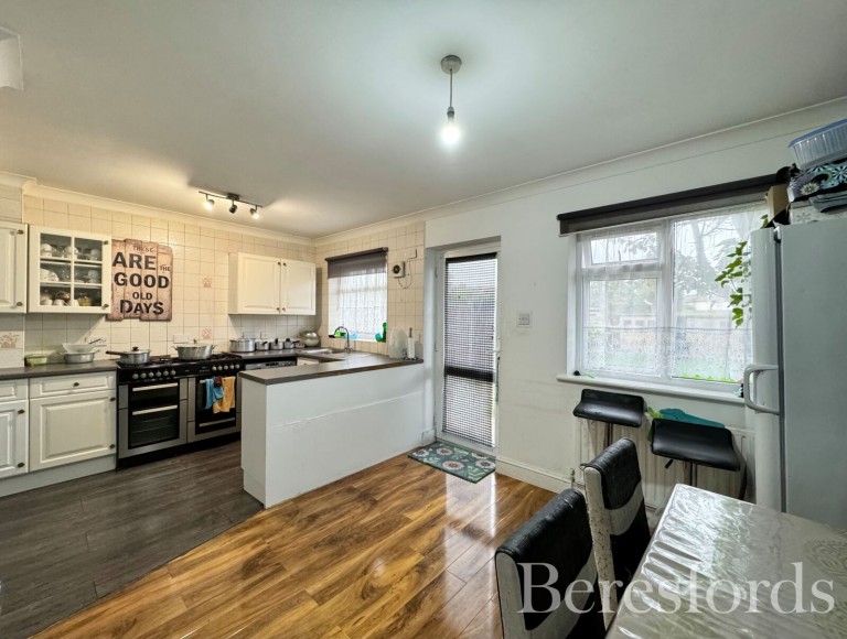 Images for Upper Rainham Road, Hornchurch, RM12